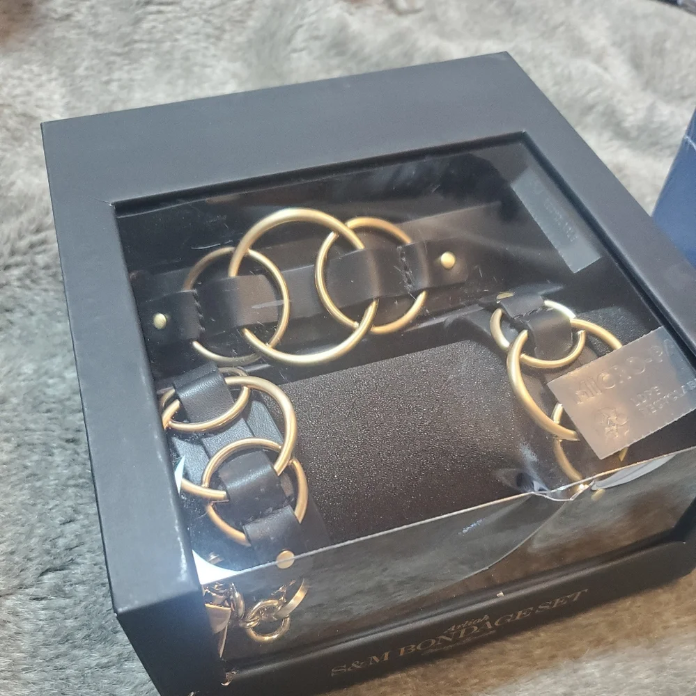 Honey Birdette collar and Cuff set black - Picture 2 of 2